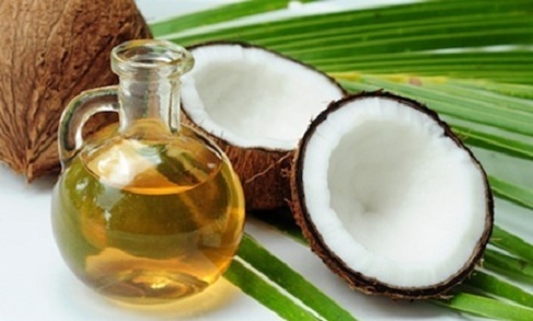 Wound treatment with coconut oil